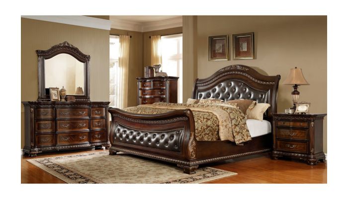 Ledelle Traditional Sleigh Bedroom