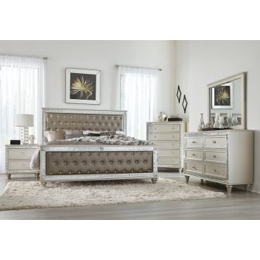 Dafne Bed With Crystal Accents