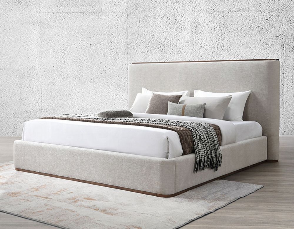 Aroma Modern Platform Bed