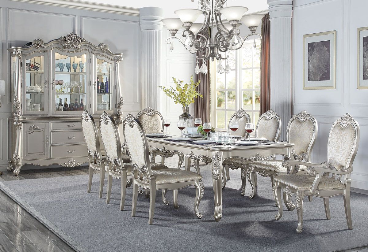 Bolgar Traditional Style Dining Table Set