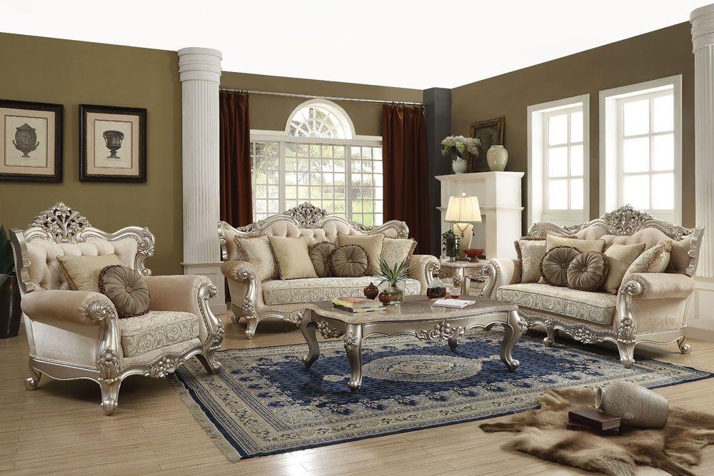 Bolgar Traditional Style Living Room Furniture