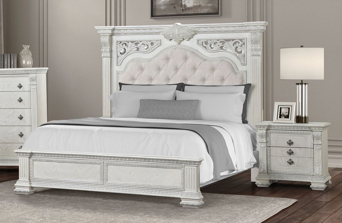 Brent Wood Traditional Style Bed