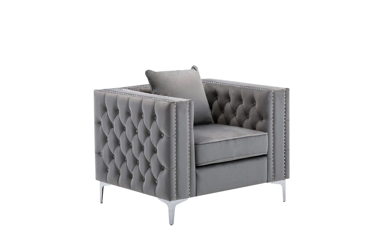 Castelo Tufted Grey Velvet Chair