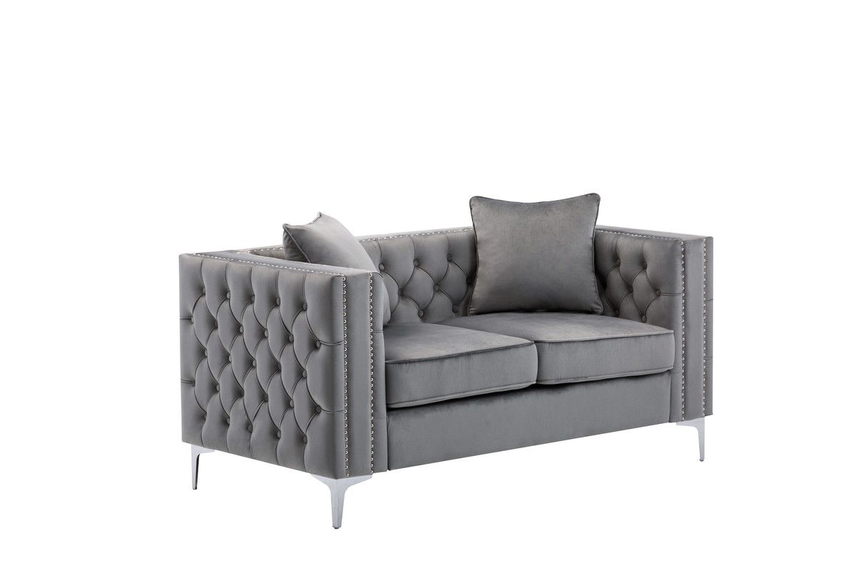 Castelo Tufted Grey Velvet Loveseat