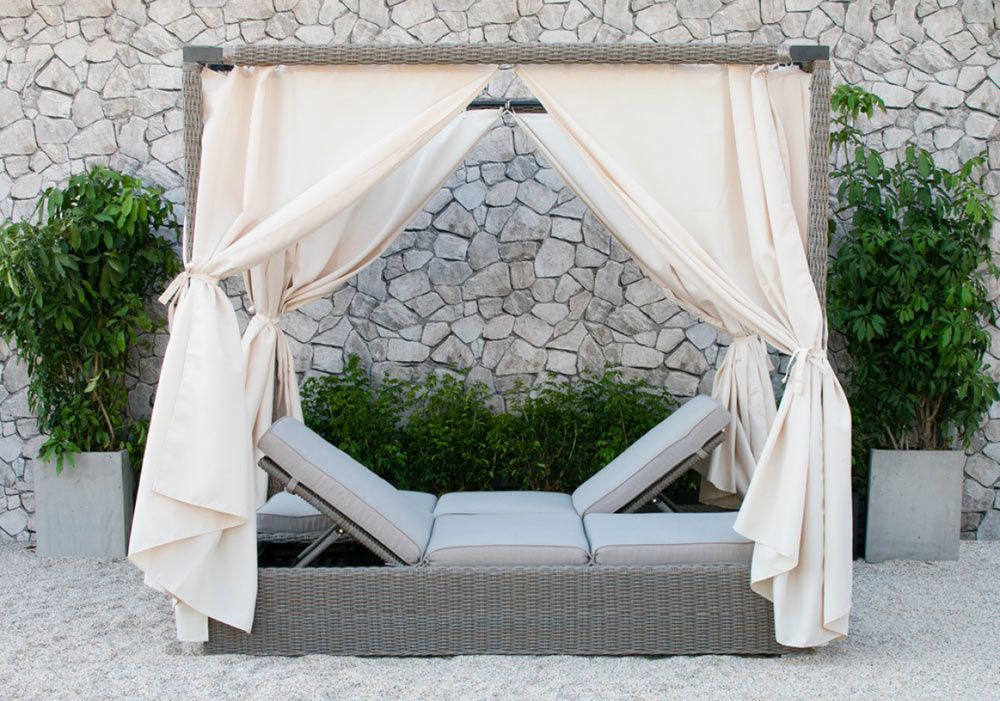 Cynthia Outdoor Canopy Daybed