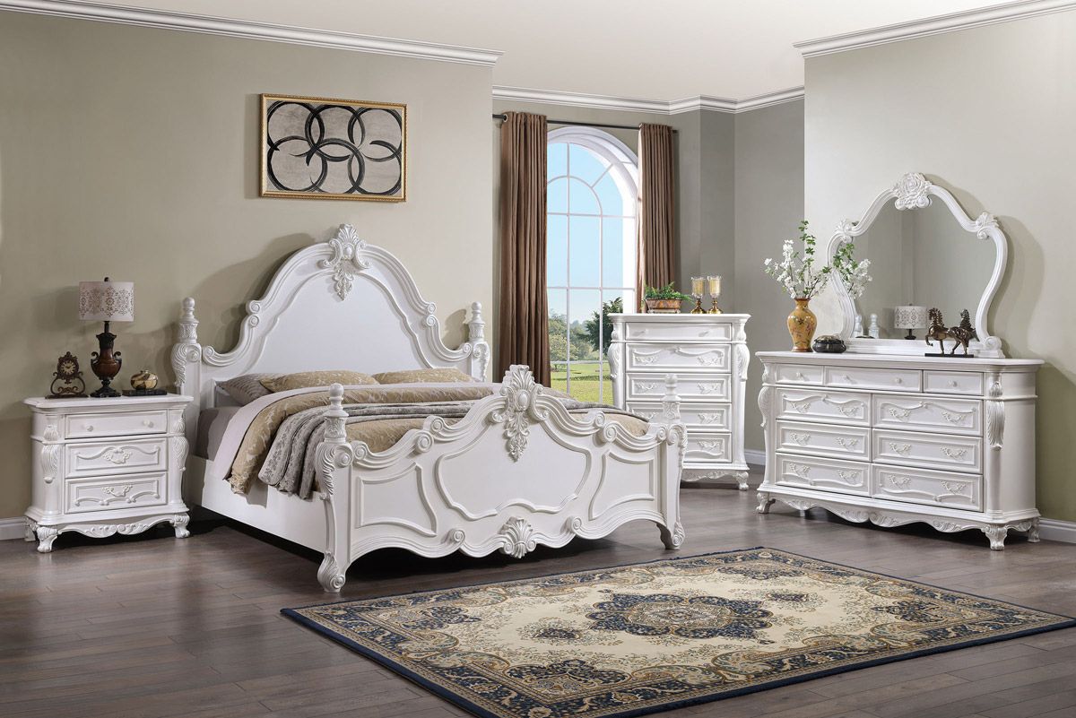 Dorothy White Finish Traditional Style Bedroom Set