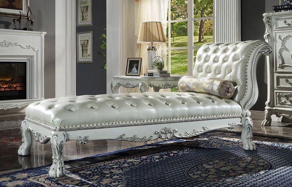 Dresden Traditional Style Chaise Bone White