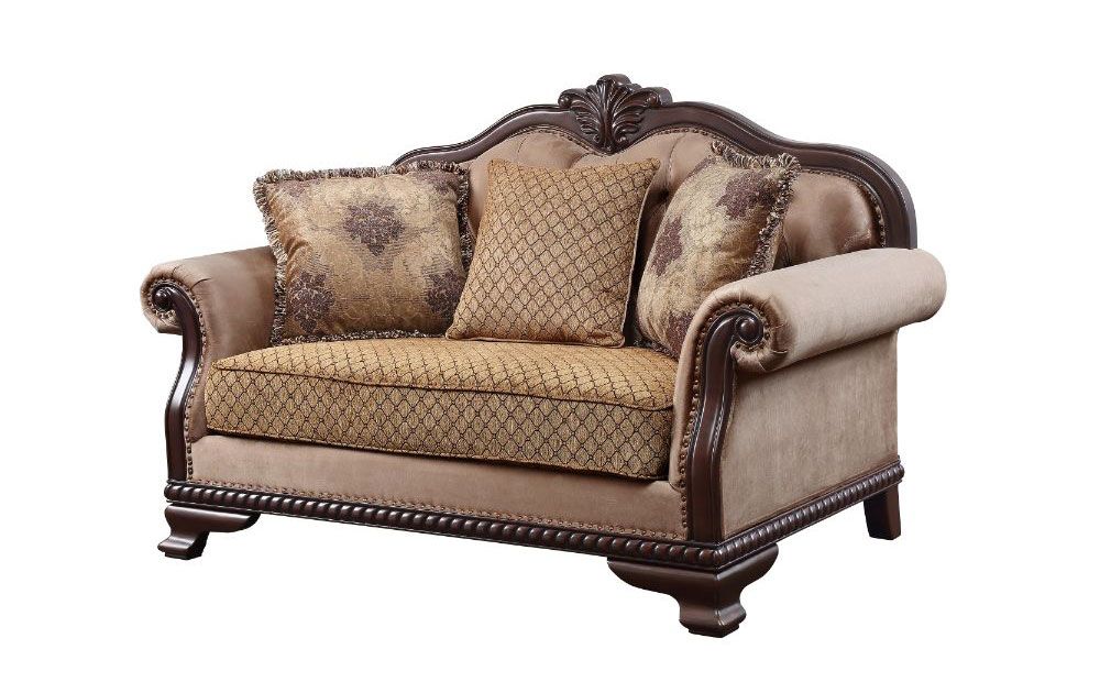 Ersa Traditional Style Loveseat