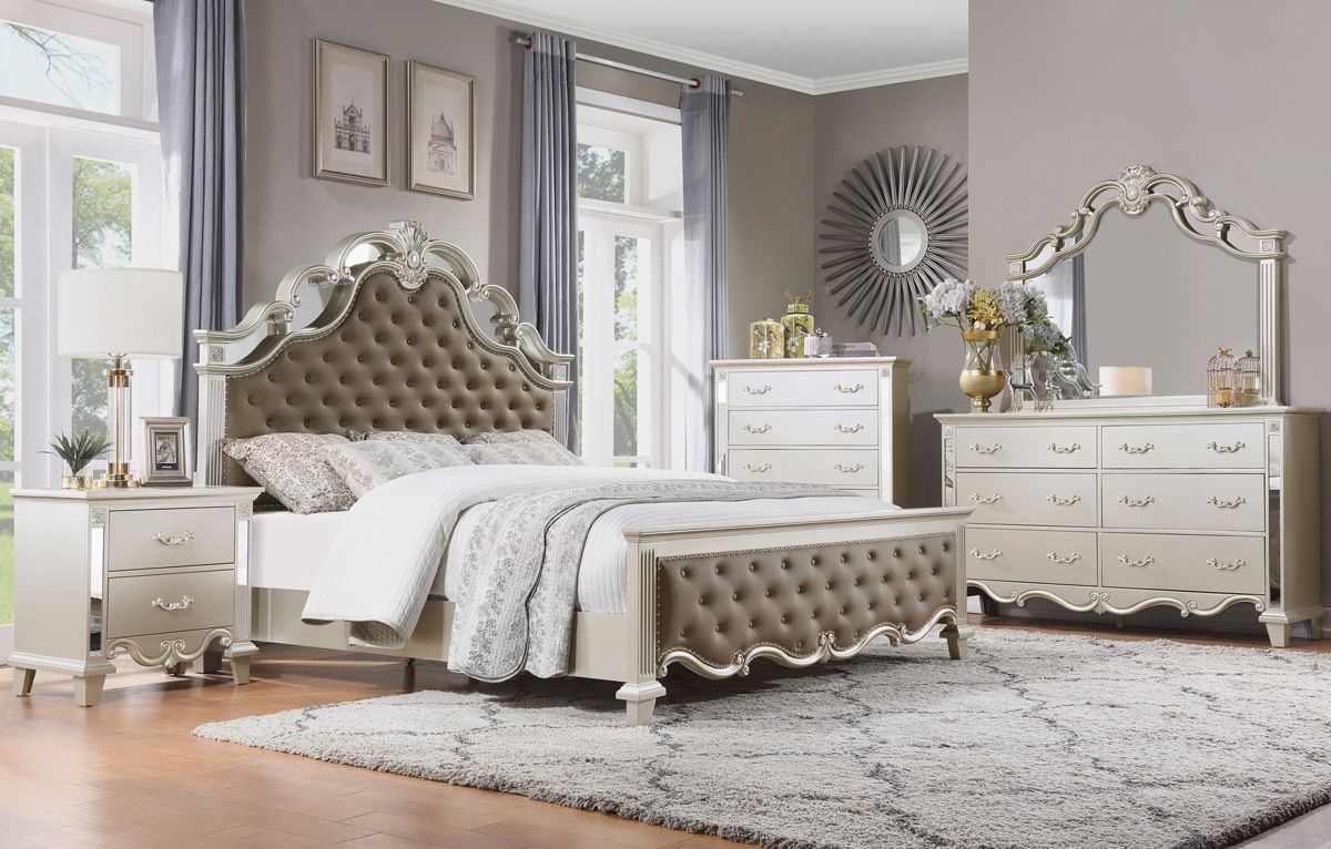 Esteban Traditional Mirrored Bedroom Set