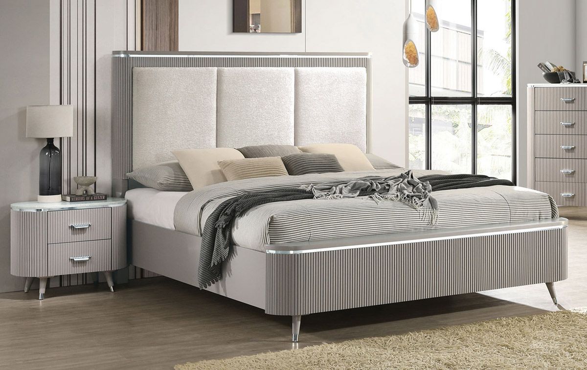 Giulia Modern Bed Reeded Design