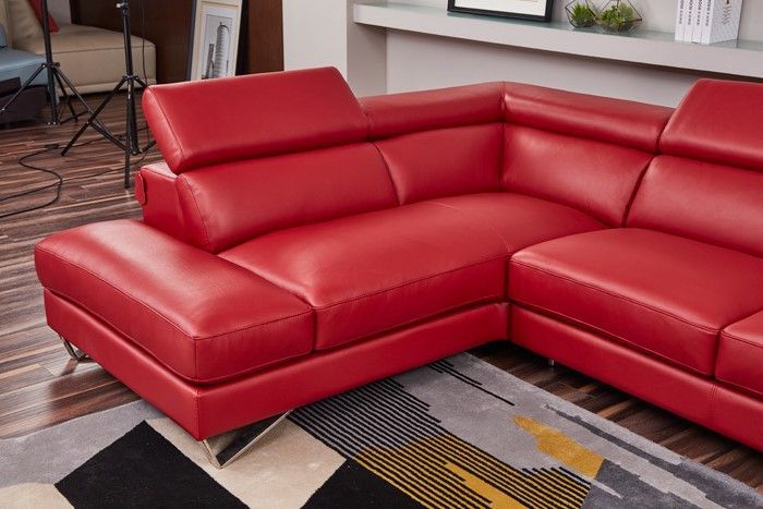 Hollywood Red Leather Chaise