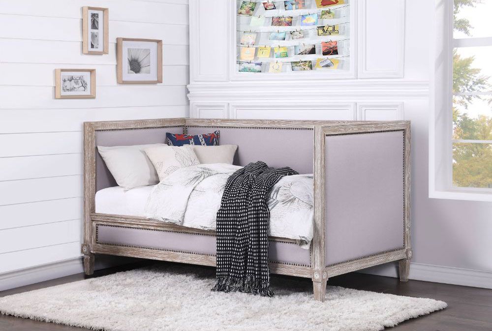 Karlton Daybed Weathered Oak Finish