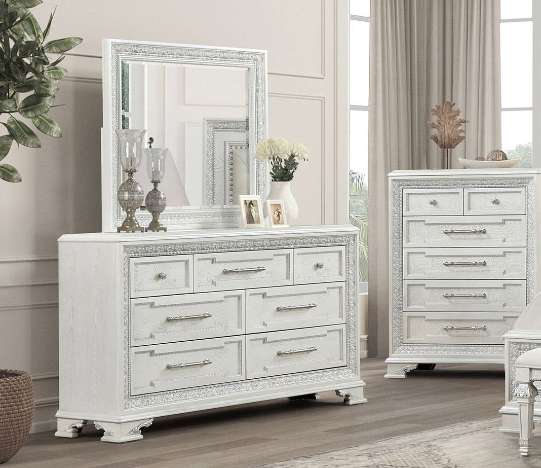 Maddison Traditional Style Dresser