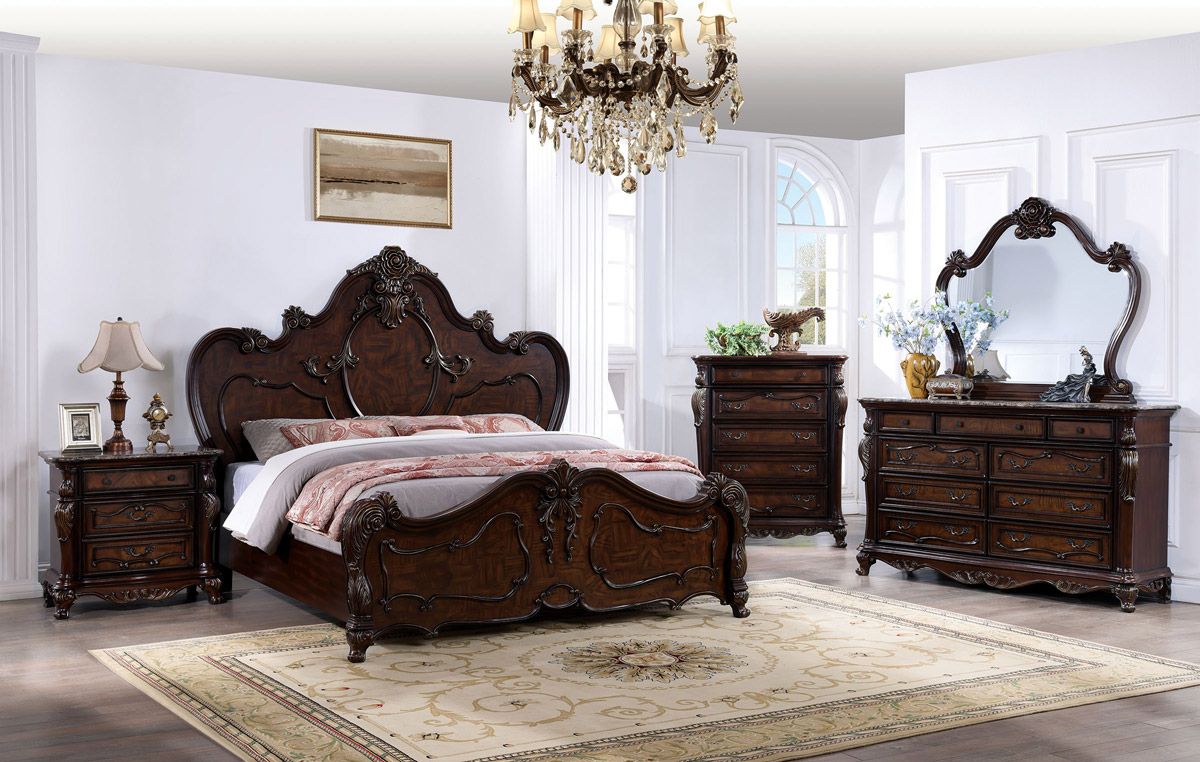 Palace Traditional Style Bedroom Set