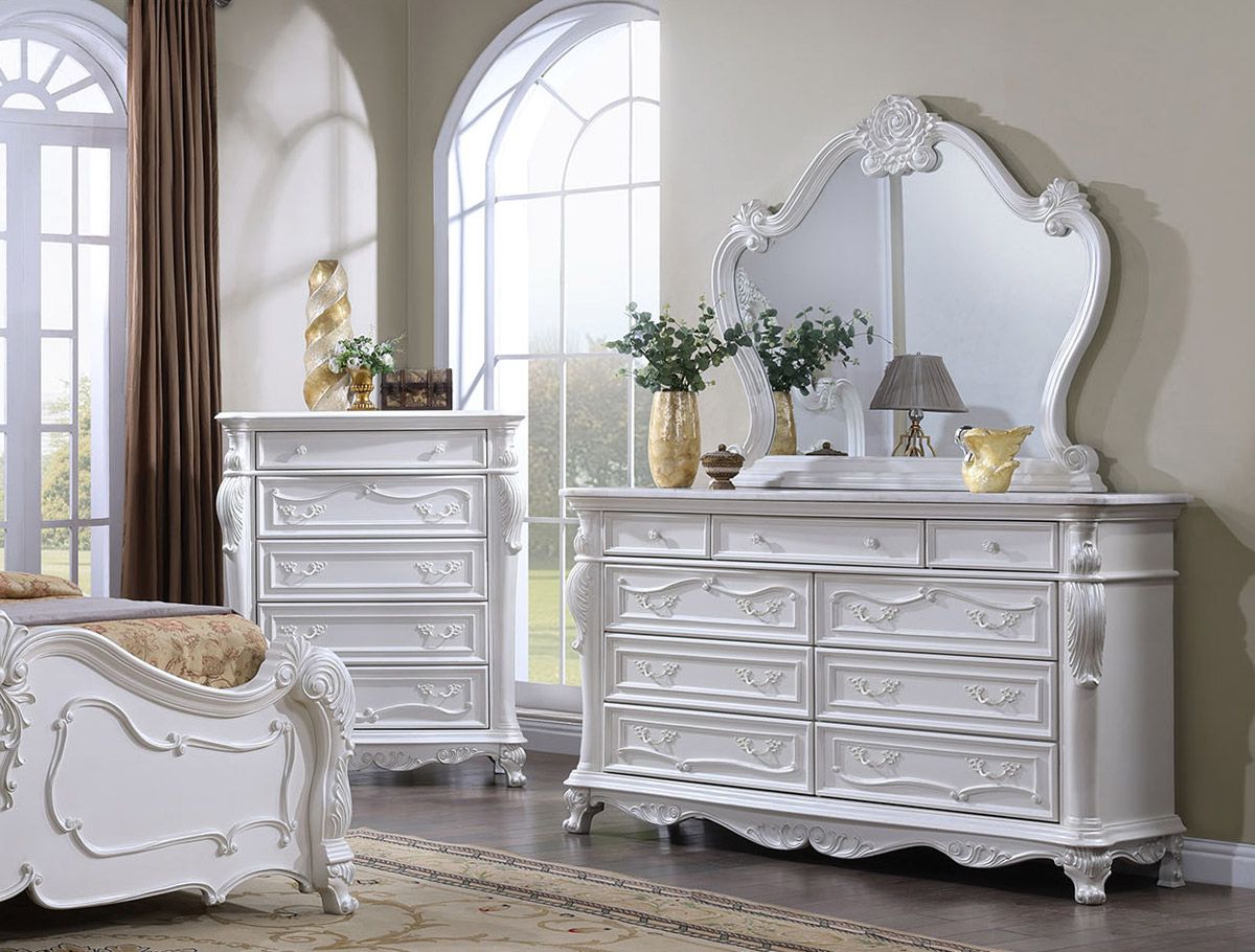 Palace White Finish Traditional Style Dresser