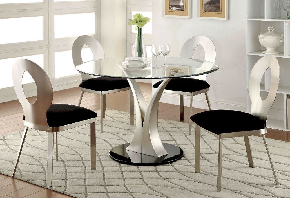 Pattin Table With Oval Hole Back Chairs