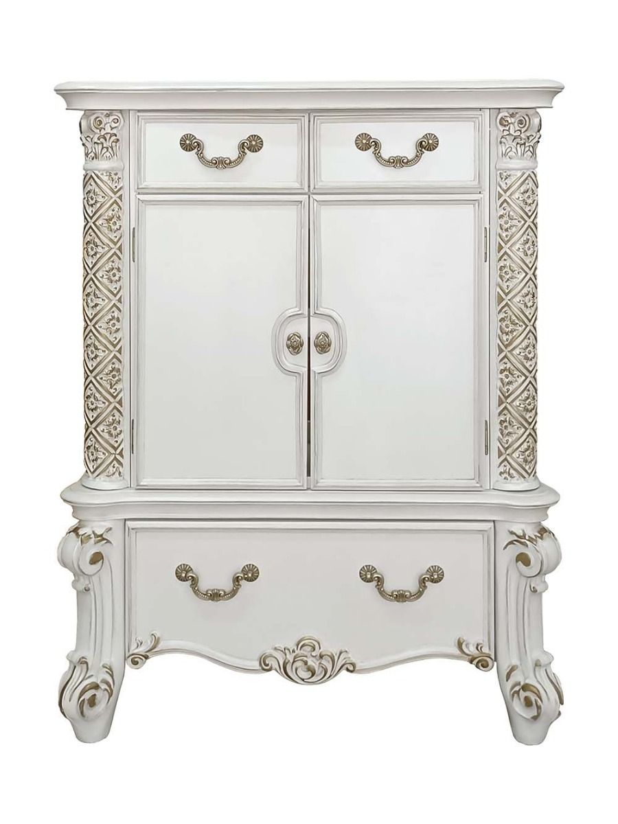 Vendome Traditional Style Chest