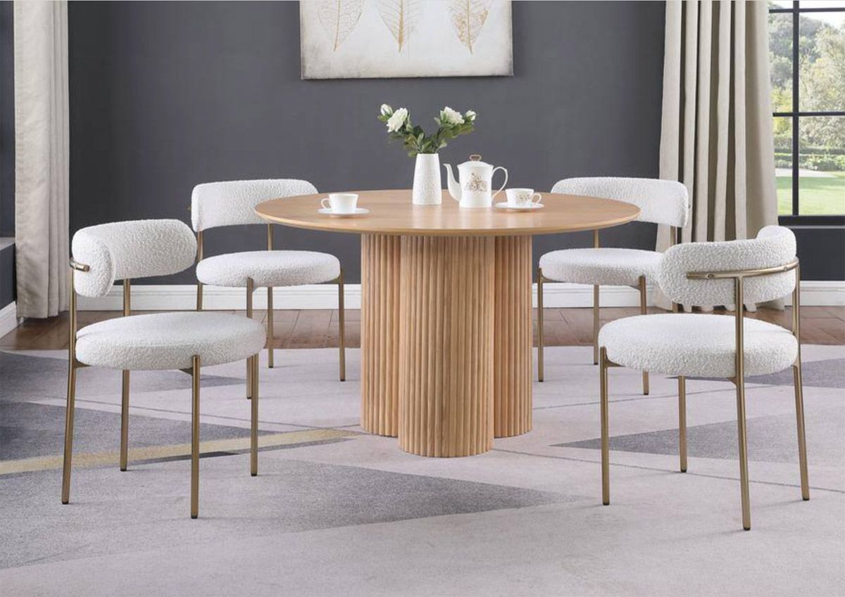 Wenona Oak Wood Round Dining Table Set